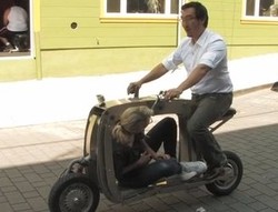 Wow! Skuter Listrik Bisa Dilipat