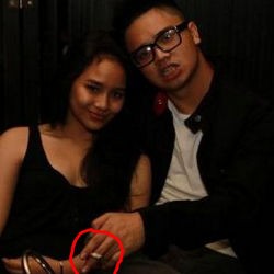 Foto Merokok Bareng Gita Gutawa Beredar, Derby Romero Santai