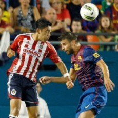Barca Dihantam Chivas Guadalajara