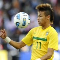 Pele Belum Sarankan Neymar ke Eropa