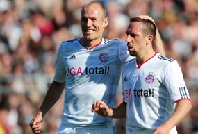Die Roten Menunggu Ribery & Robben