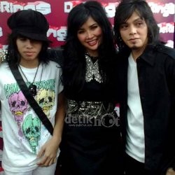 Axel Masih Berharap Ayahnya Rujuk dengan Titi DJ