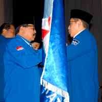 Yakinkan Badai Pasti Berlalu, Soekarwo Janji PD di Jatim akan Menang