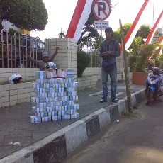 Jelang Lebaran, Penjual Uang Pecahan Mulai Bermunculan