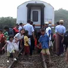 KA Mutiara Timur Jurusan Surabaya-Banyuwangi Anjlok di Jember