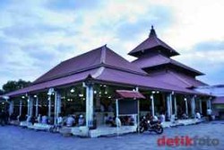 Lomba Adzan Anak Ramaikan Ramadan di Masjid Besar Kauman Yogyakarta