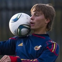 Madrid Pinjamkan Canales ke Valencia