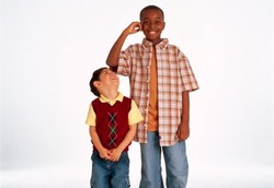 Ingin Punya Anak Jangkung? Nikahilah Pasangan Lain Daerah