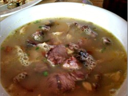 Slurppp... Lezatnya Soto Ngawi Karsito