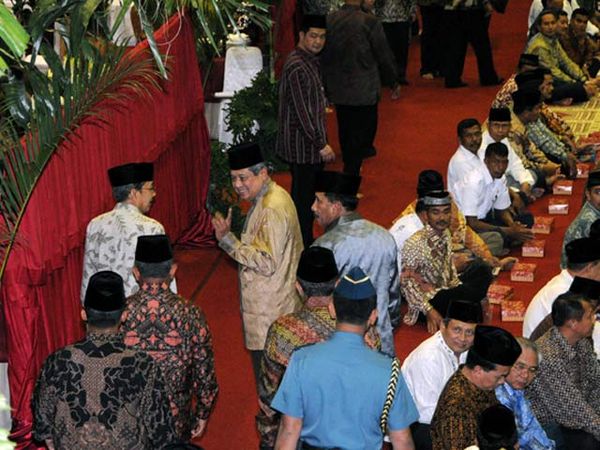 SBY Buka Puasa di Mabes TNI