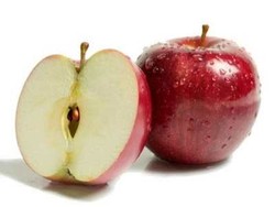 Apel Cegah Bau Mulut Saat Berpuasa