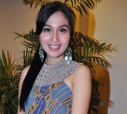 Ultah ke-28, Sandra Dewi Rilis Produk Aksesori