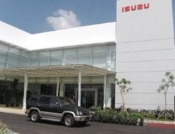 Standar Emisi Berubah, Isuzu Panther Ganti Model
