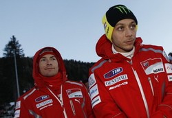 Hayden Memandang Hubungan dengan Rossi 