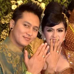Suami Yulia Rachman Digosipkan Selingkuh dengan Model