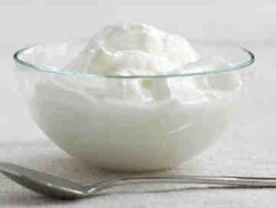 Yoghurt Atasi Lelah Selama Berpuasa