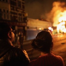 London Rusuh, Ferdinand & Rooney Prihatin