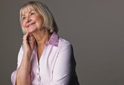 Tren Bedah Plastik di Usia 65 Tahun