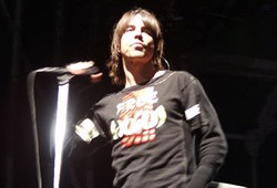 Kematian Teman Dekat Menginspirasi Red Hot Chili Peppers