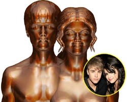 Justin Bieber dan Selena Gomez Dibuat Jadi Patung Bugil