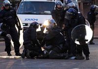 Polisi London Tangkap Perusuh