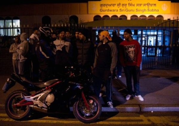 Warga London Amankan Lingkungan dari Perusuh 