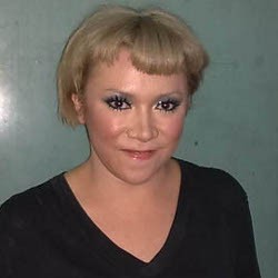 Melly Goeslaw Tak Mau Main-main Bikin Lagu Religi
