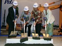 P&G Bangun Pabrik di Karawang