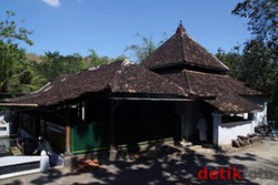 Masjid & Makam Giriloyo, Kisah Sultan Agung Cari Makam Keluarga