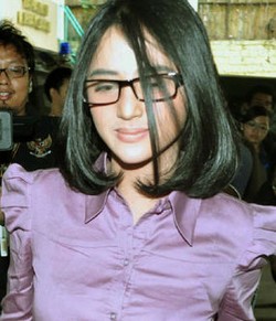 Dewi Persik Kangen Ceramah Ramadan Zainuddin MZ