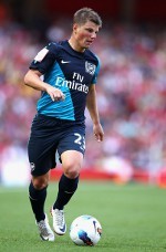 Arshavin Tegaskan Tetap di Arsenal