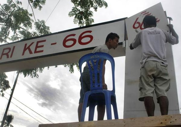 Warga Morotai Rayakan HUT ke-66 RI