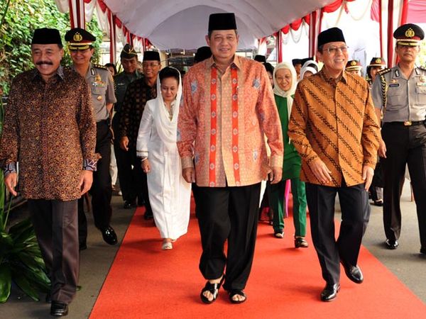 SBY Buka Puasa di Mabes Polri