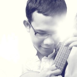 Tinggalkan Band, Daud Sakty Fokus di Lagu Islami