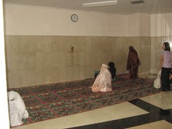 Nyaman Salat di Musala Mungil Pondok Indah Mall