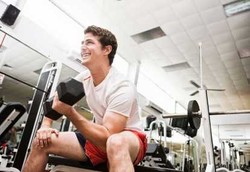 Angkat Beban Bantu Hentikan Kebiasaan Merokok