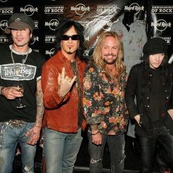 Motley Crue Konser di Ancol 8 Oktober