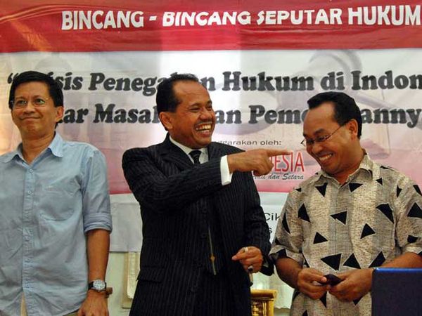 Diskusi Penegakan Hukum Indonesia