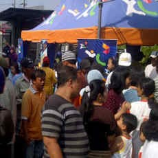 Jual Pakaian Bekas untuk Anak Yatim