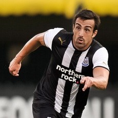 Enrique Ingin Berburu Trofi Bersama The Reds