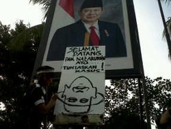 Aksi Teatrikal Sambut M Nazaruddin di Halim