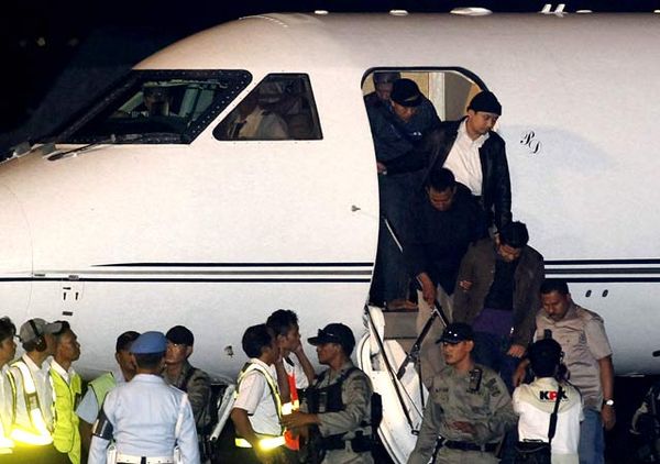 Nazaruddin Akhirnya Tiba di Jakarta