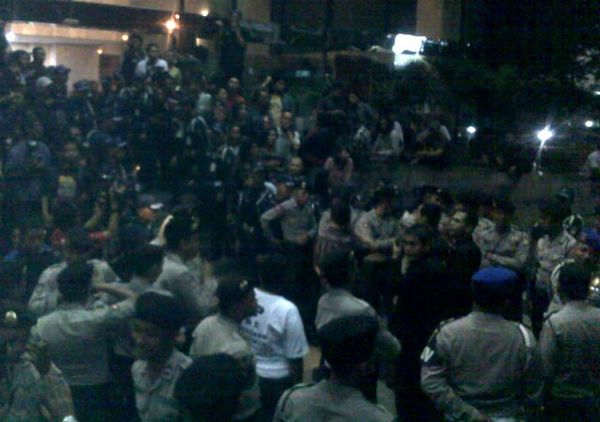 Penjagaaan KPK Diperketat Jelang Kedatangan Nazaruddin