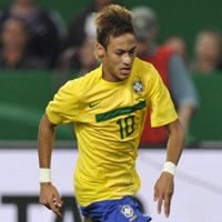 Neymar: Saya Bisa Lebih Baik dari Messi