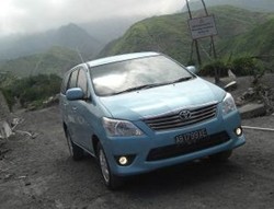 Menjajal Si Legenda Innova di Merapi