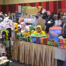 Beramal Sambil Belanja di Festival Online Shop For Charity