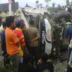 Sebelum Kecelakaan, Jemaat GKJW Outbound di Dlundung Trawas