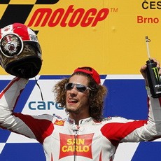 Podium Perdana Simoncelli