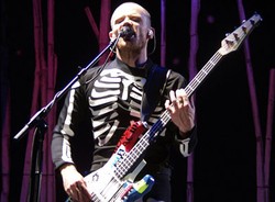 Bassist Red Hot Chili Peppers Mengaku Terinspirasi Thom Yorke
