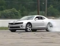 Waduh, Airbag Chevrolet Camaro SS Mengembang Secara Tiba-tiba